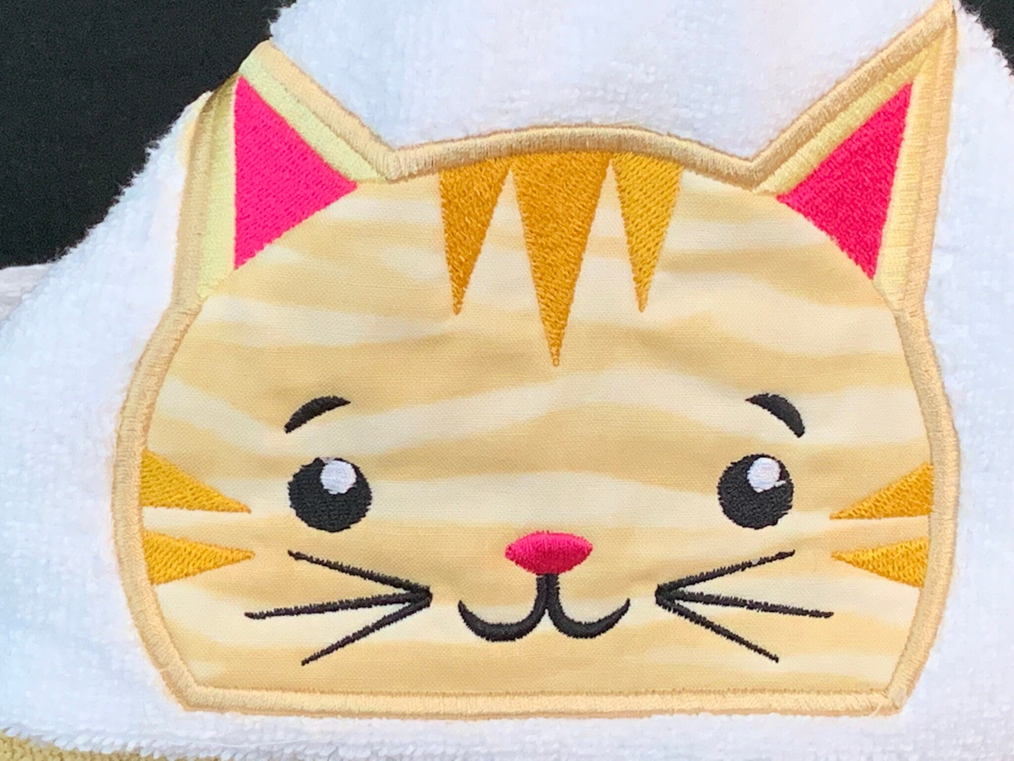 Cat Hooded Towel for Kids, FREE SHIPPING, Full Size Plush Bath Towel