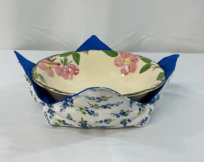 Large Reversible Microwave Bowl Cozy - Texas Bluebonnets on White - Perfect for Casserole & Salad Bowls 8” Bottom x 10” Top