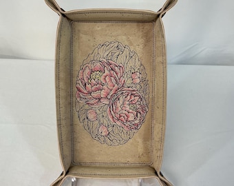 Large Embroidered Large Peonies Cork Valet Tray, Flower Travel Catchall, Boho Home Decor, Travel and Desk Organizer, Dice Tray