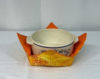 Large Reversible Casserole and Salad Bowl Microwavable Cozy-Oriental Bamboo with Dots Galore 8” Bottom 10" Top Hot Dishes/Leftovers Hot Pad