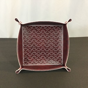 Hearts Design Faux Leather Travel Valet Tray: Maroon & White Snap Catchall Organizer
