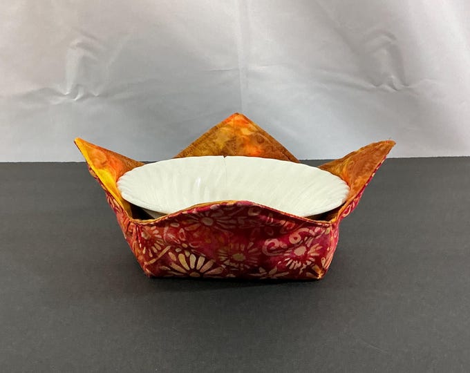Yellow Daisies Medium Microwave Bowl Cozy | Batik Fabrics - Kitchen Essential