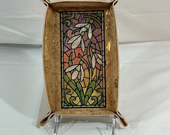 Elegant Stained Glass Snowdrop Valet Tray 4x7 | Natural Cork with Gold Accents and Gold Tonal exterior Catchall Organizer