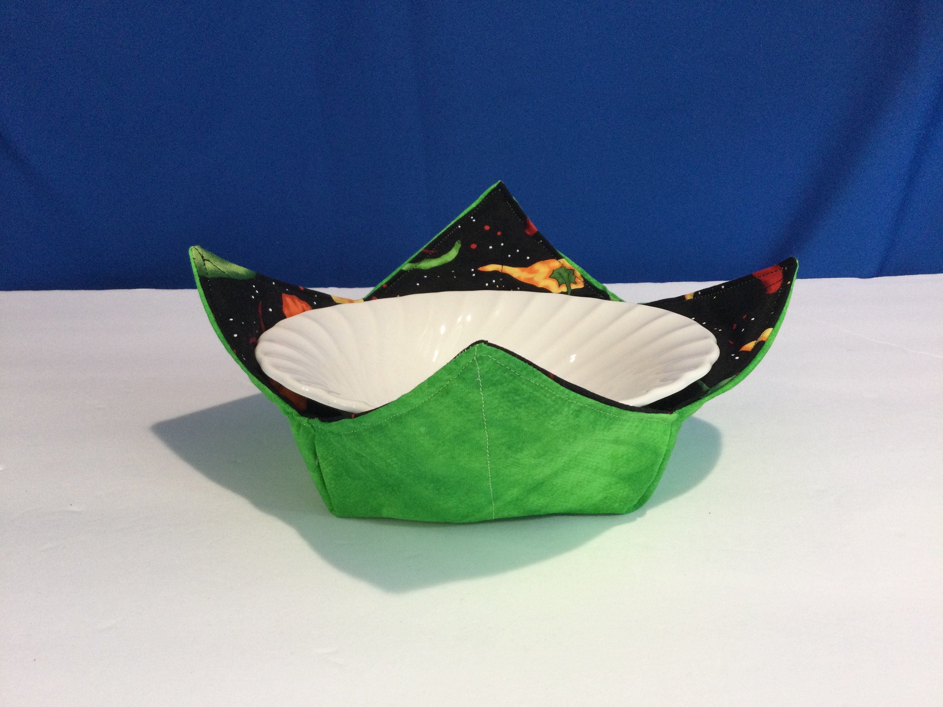 Peppers Reversible Microwave Bowl Cozy 
