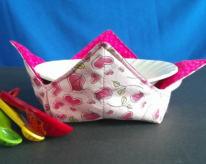 Roses N Hearts Microwave Bowl Cozy, Medium-10" Top-6" Bottom Diameters-Hot Pad-Ice Cream Cozy, College Dorm Cozy, House Warming Gift