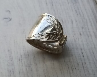 Ring S7- vintage jewel recycled spoon-vegetal-floral-flowers-leaves-chic-woman-Louis XVI style-silver-gift