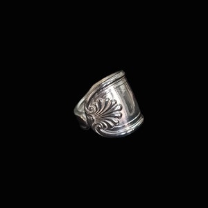 Ring S7 1/8 -Louis XVI style-shell pattern-vintage jewel-fork handle jewelry-upcycled-silver plated-boho, chic ,elegant ,upcycling creations