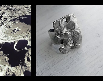 Ring adjustable- moon-lune- textured-satellite-science fiction-chic, vintage, planet-silver-moon woman jewel