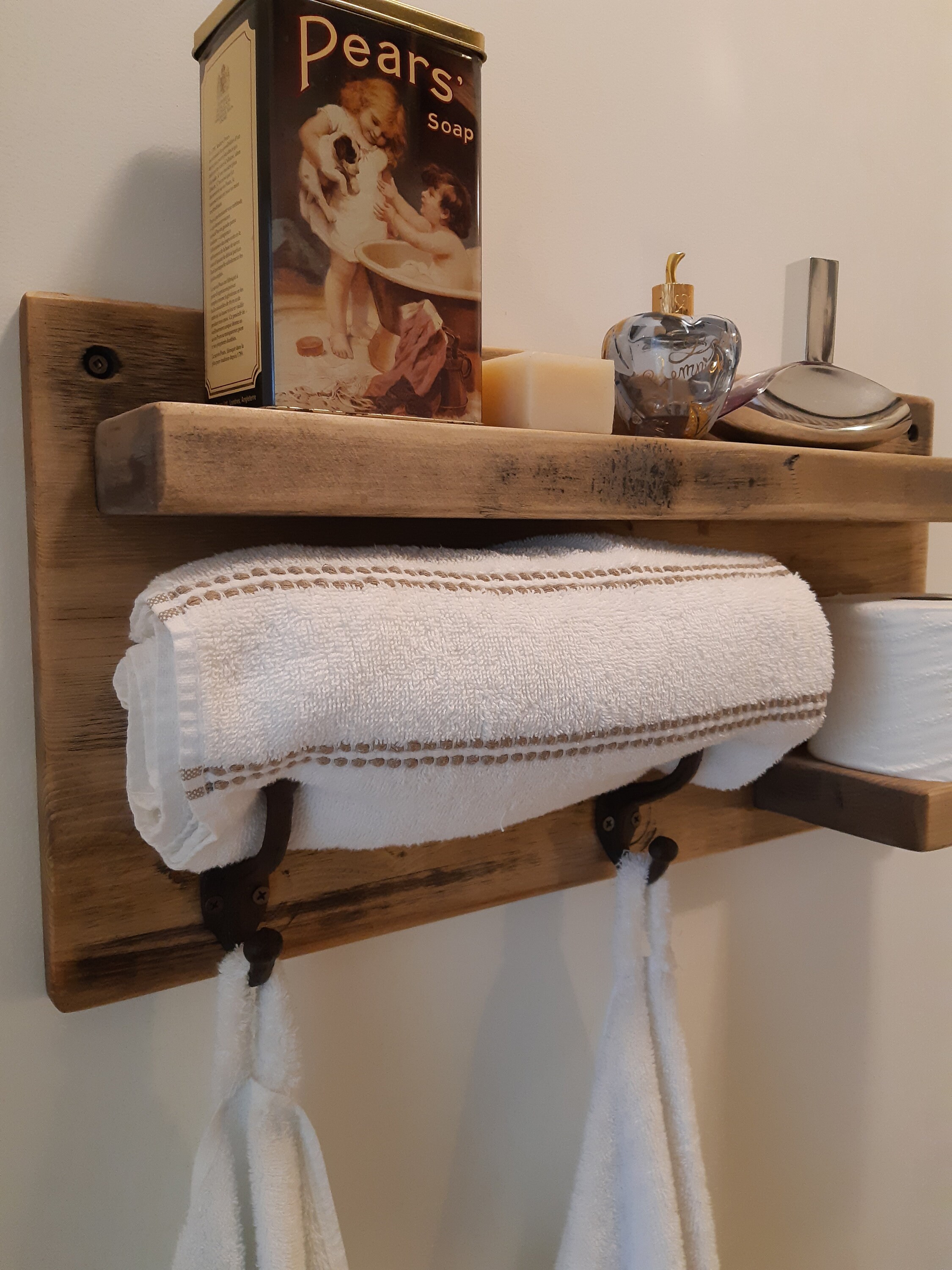 Custom Reclaimed Barn Wood Towel Rack 4 Hooks 37.5 inches, Rustic Barnwood  Beach Cottage Wall Mounted Towel Hook Rack. Decorative Wooden Multi Bath