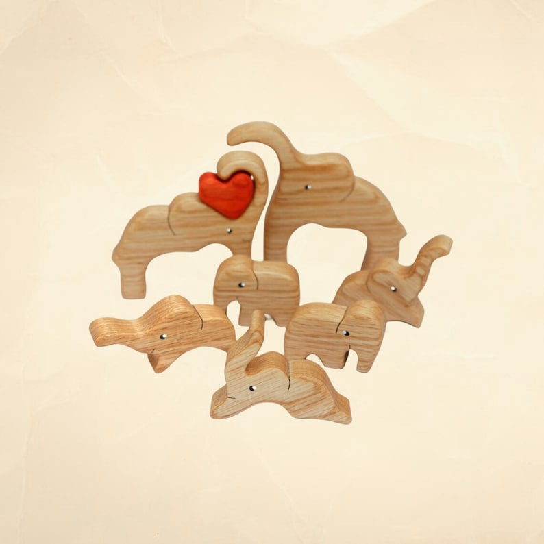 Wooden Elephant Family Puzzle, 7 Person Animal Figurine, Family Home Decor, Family Keepsake Gift, Gift for Parents, Mother's Day gift 画像 5
