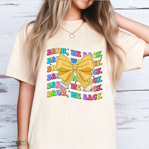 Bleistift Bogen Shirt, Lehrer Bleistift Kokette Bogen, Kokette Bleistift Bogen Komfort Farben, Kokette Lehrer Shirt, Schulanfang, Lehrer Geschenk