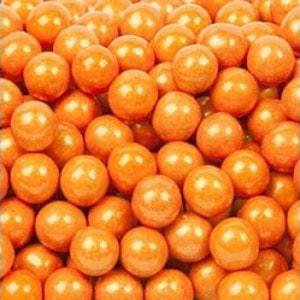 Peut inclure: Un grand nombre de billes de chewing-gum orange. Les billes de chewing-gum sont brillantes et ont un l&eacute;ger &eacute;clat.