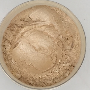 Golden Veil Mica Pigment-Safe for Face and Body