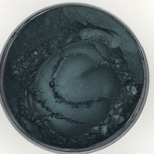 Spiteful Sister Mica Pigment-Safe for Face and Body