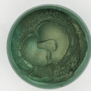 Spruce Green Mica Pigment-Safe for Face and Body