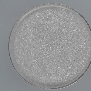 White Heat Gold Flash Flake Mica-Safe for Face and Body