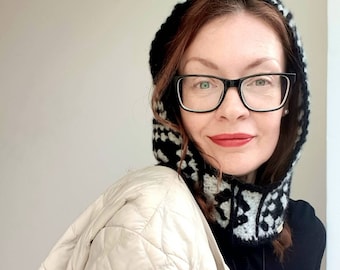 Handgestrickte Alpaka Haube, schwarz-weiße Grandma Square Balaclava