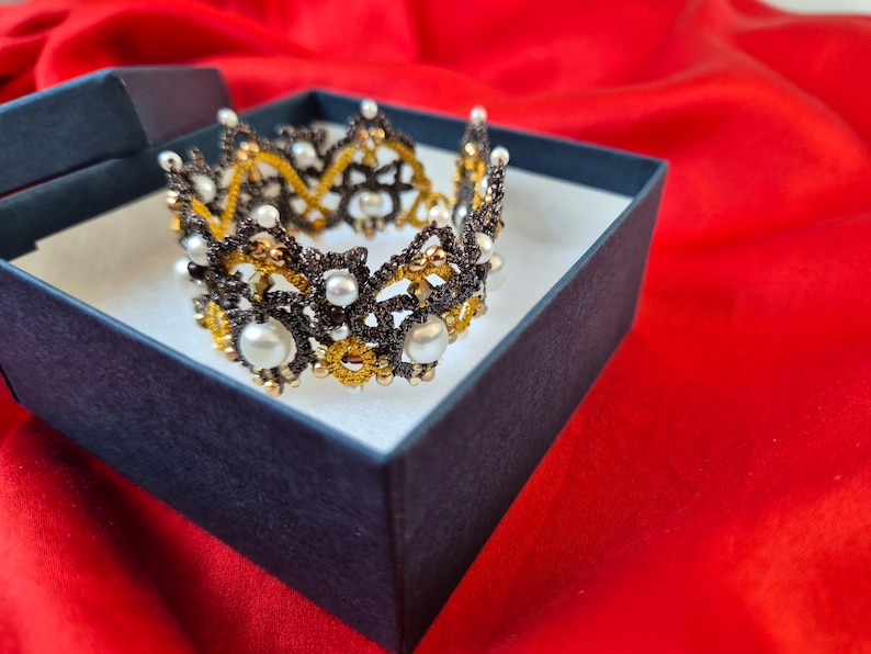 Spetsarmband med frivolitet: Handgjorda Frivolité-smycken med pärlkulor without a gift box