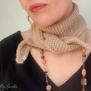 Handstickad alpackahalsduk: Bandana-pannband för kvinnor bild 3