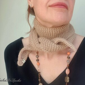 Handstickad alpackahalsduk: Bandana-pannband för kvinnor bild 5