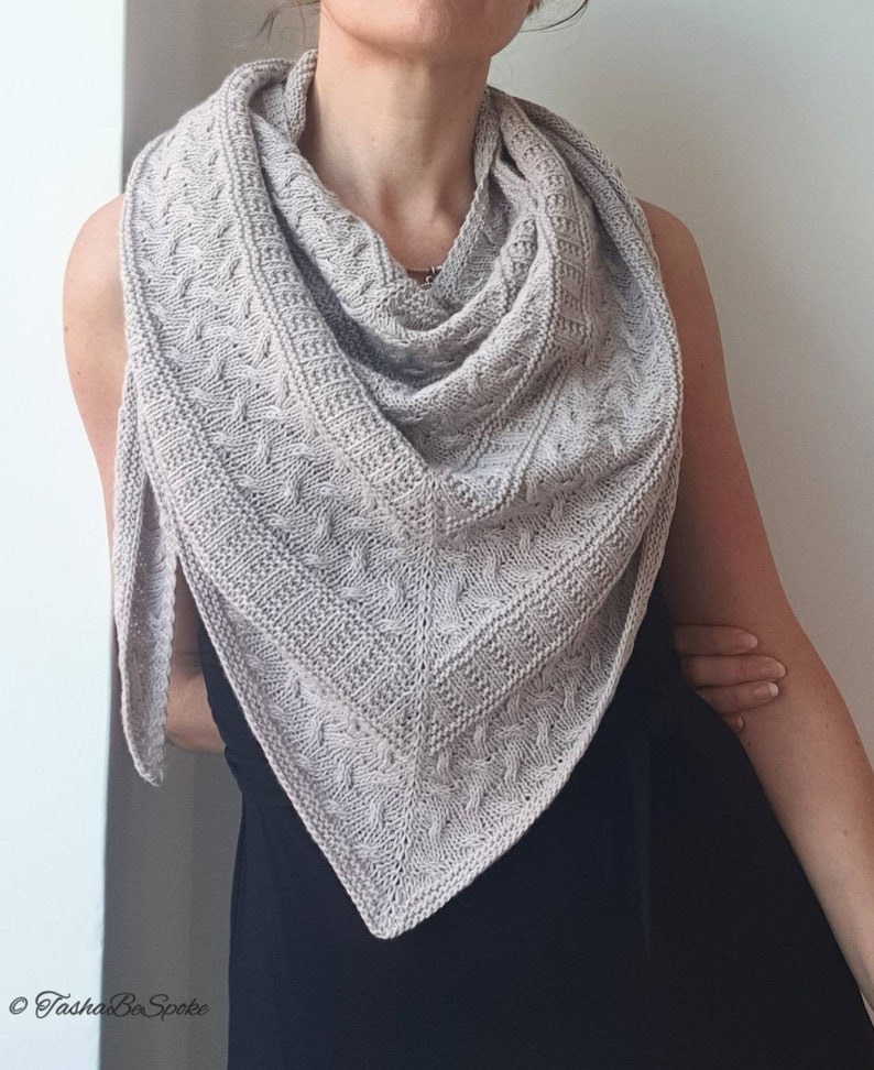 Hand knitted Merino Wool Shawl, Custom knit Wedding Shoulder Wrap image 2