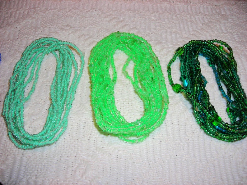 kids love school colors You can mix the bracelets 10 single strand seed bead bracelets in your size and color choice pick your colors