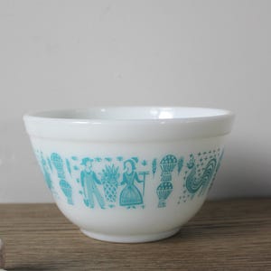 Vintage Amish Butterprint Pyrex Mixing Bowl  401, Blue Pyrex Nesting Bowl 1.5 Pint, Turquoise Butterprint, Blue Pyrex Bowl, Retro Kitchen