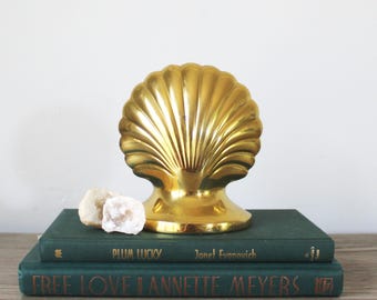 Brass Sea Shell Bookend, Vintage Book End, Seashell Brass Bookend, Brass Coastal Decor, Home Office Decor, Bookshelf Decor Brass Book End