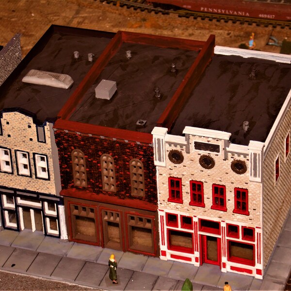 thumbnail image 2 of HO Scale 1:87 Commercial Building Model - Pre-Assembled Plastic (USA Made) 2 of 6