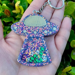 UFO Shaker Keychain, Shaker Keychain, UFO, Keychain, Alien Keychain, Aliens, UFO Shaker, Alien, Cute, Keychains, Gift Idea, Shaker, Space