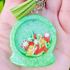 Snowglobe Shaker Keychain with Tassel Accent, Cute, Christmas Shaker Keychain, Christmas Keychain, Shaker Keychain, Secret Santa Gift, Gift