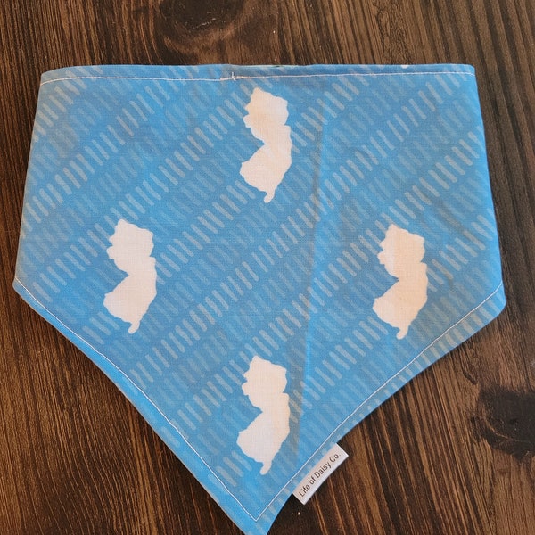 New Jersey tillie Asbury Park reversible dog bandana with snap buttons