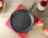 Wagner Ware Sidney Cast Iron Skillet, Vintage Number 8 frying pan, 10 inch cast iron cookware restored cleaned and seasoned
