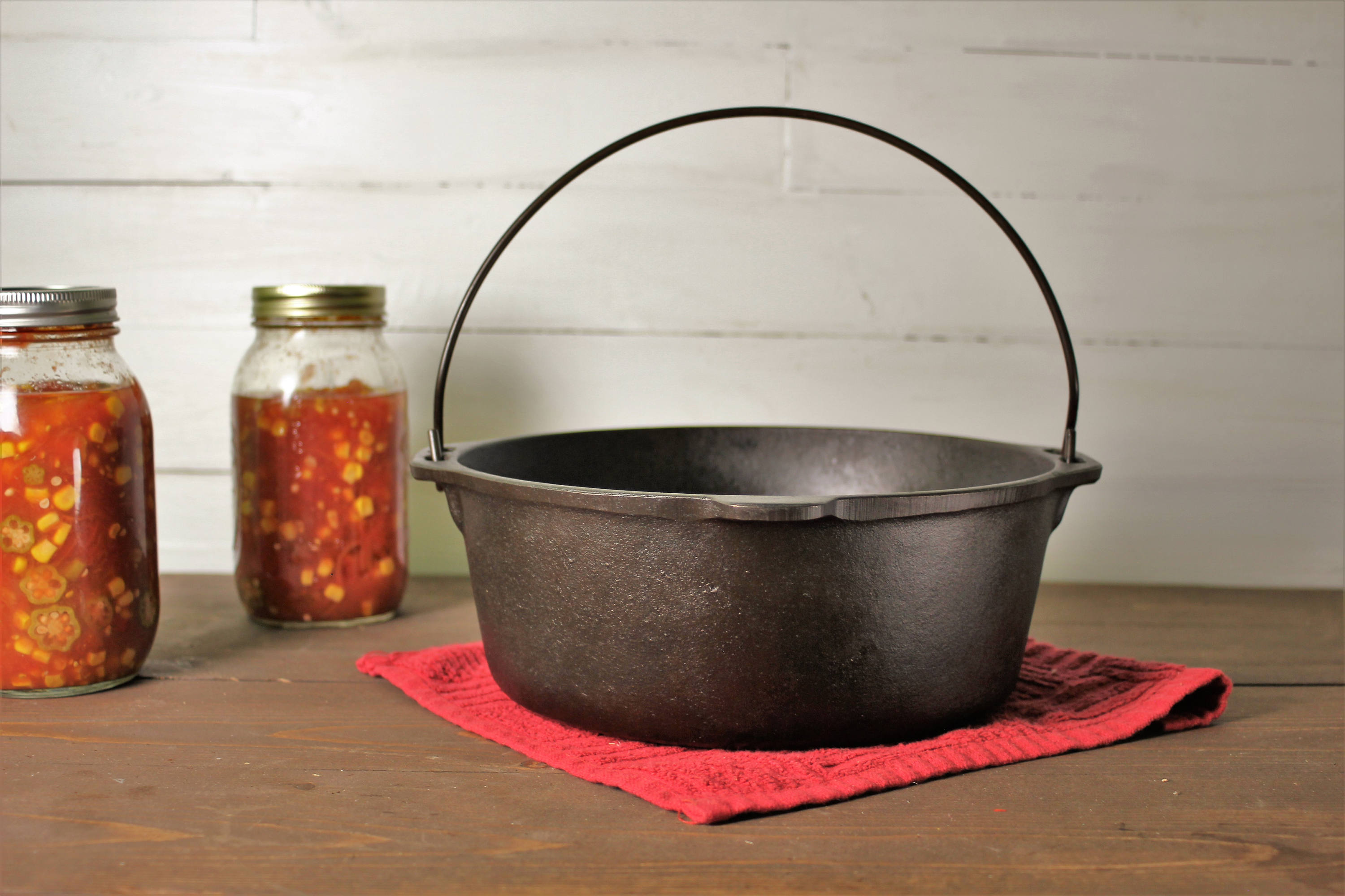 Vintage Lodge Cast Iron Dutch Oven Bean Pot Lodge Number 8 Etsy