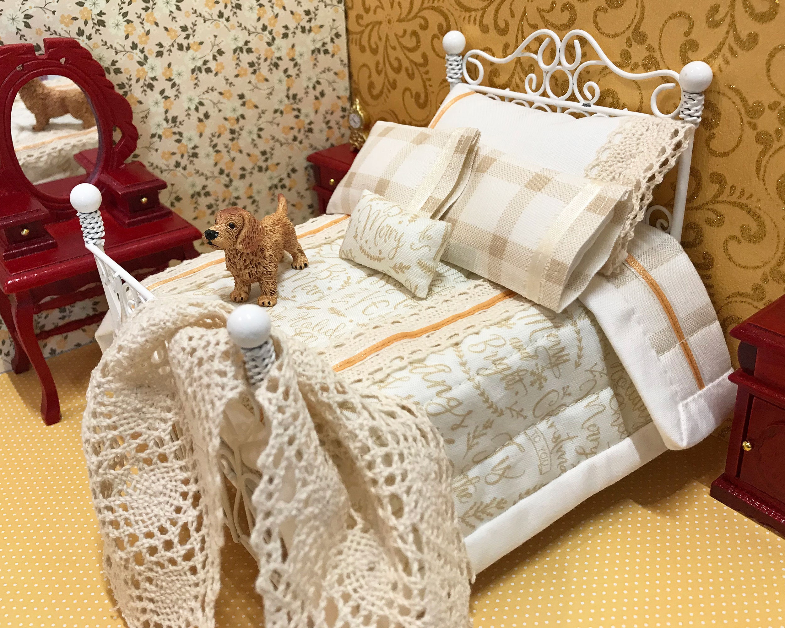 Miniature Christmas Quilt Set 