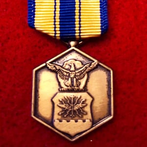 Medal !958 Air Force Commendation