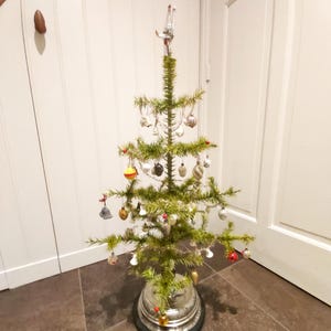 Dilwe Décoration de Noël Poupée Jolie en fibres de bois à pompon pour