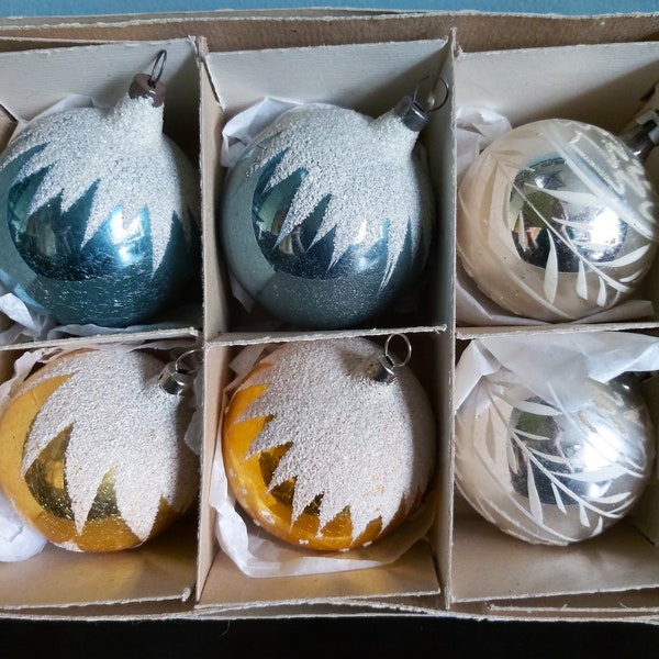 6 Vintage mica glass balls Christmas ornament 1930