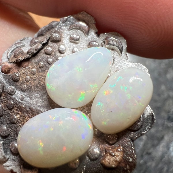 Coober Pedy x 3 Opals 4.5cts