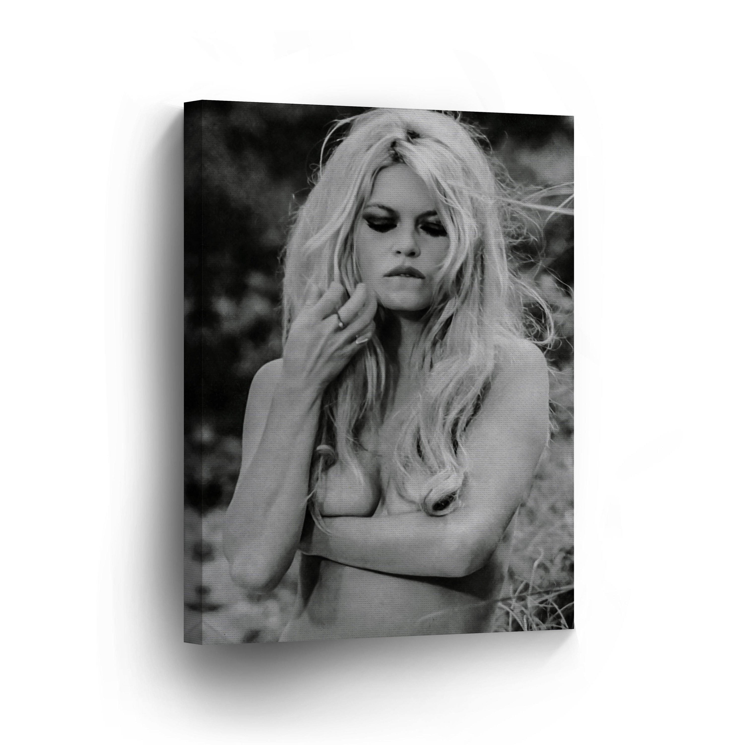 Bardot nude bridgit Brigitte Bardot