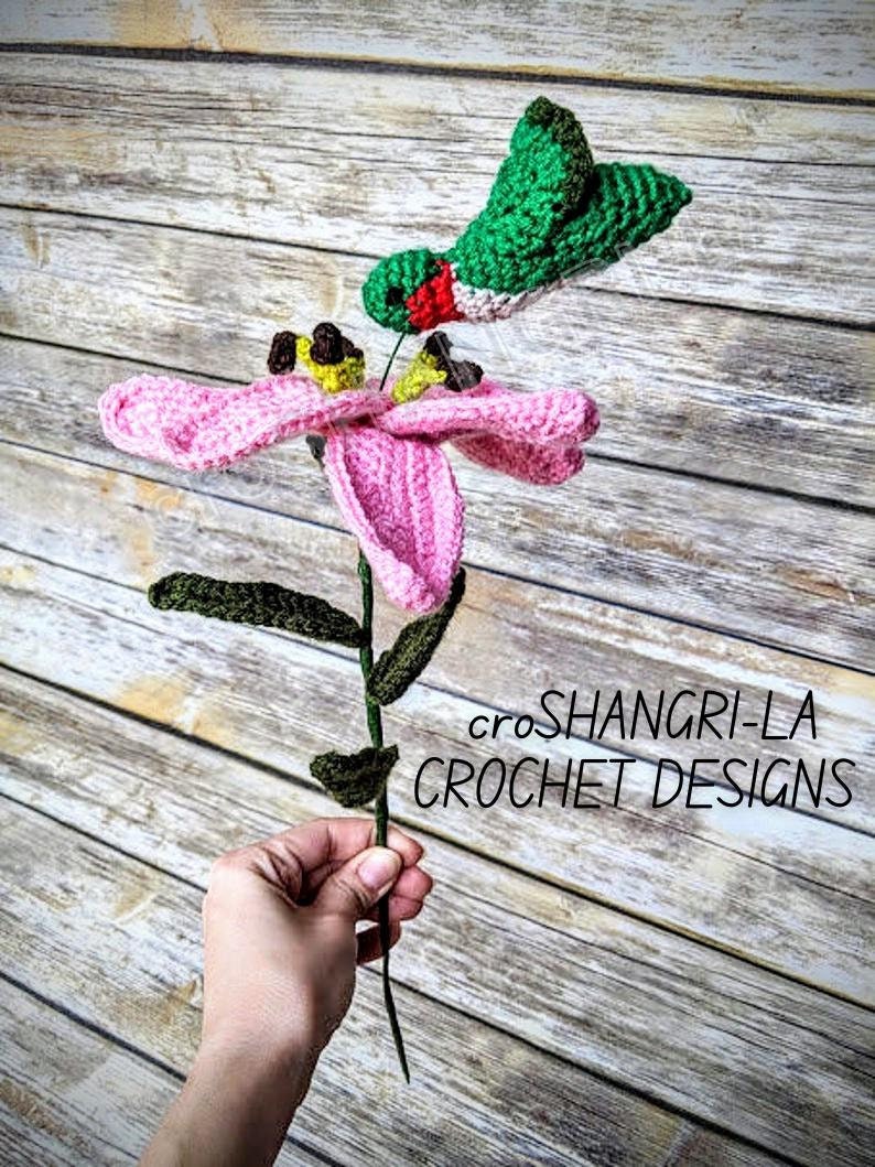 33 Lily Crochet Patterns for Bouquets, Home Decor, and Handmade Gifts 6 Lily Flower and Hummingbird Crochet Amigurumi