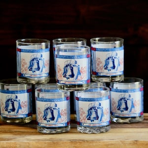 Vintage Liberty Bell Tumblers, Retro Kitchenalia, 10 Bicentennial Commemorative Drinking Glasses, 4th of July Glasses, Gift for New Home