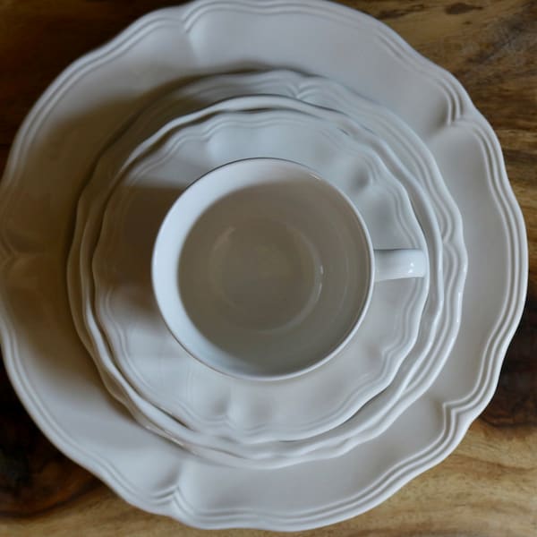 Vintage Federalist Ironstone Dishes, Retro Kitchenalia, 5 Piece Set, Dinner Plate, Salad Plate, Bowl, Cup and Saucer, Country Tableware