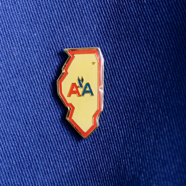 Vintage Illinois American Airlines Pin, State Jewelry, Stewardess AA Emblem Logo, Flight Travel, Pilot Gift, Flight Attendant, Hat or Lapel