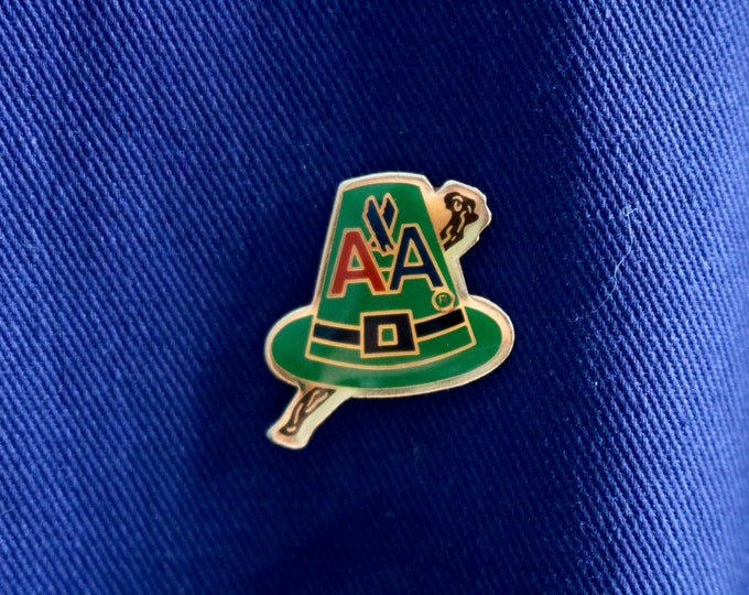 Vintage American Airlines Lapel Pin, Leprechaun Hat for St Patricks Day