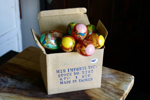 Plastic Egg Light Covers, Vintage Easter Decor, 10 Light up Easter