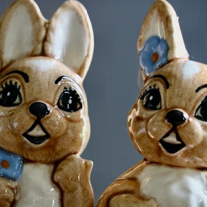 Vintage Bunny Figurines, Kitschy Spring Decor, Two Cute Brown Rabbits with Blue Flowers, Collector Gift, Cottagecore Kitsch, Easter Decor