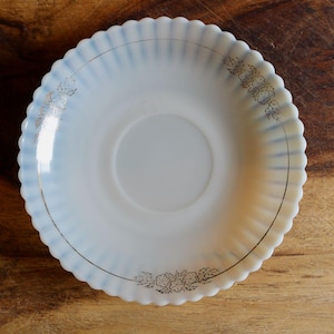 Vintage Macbeth Evans Petalware Saucer, Retro Kitchenalia, Cremax Ivory Glass Saucer Plate in Ivrene Pattern w/ Gold Detail, Uranium Glow!