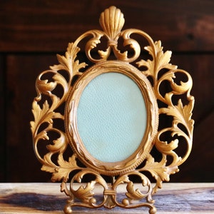 Vintage Scrolled Metal Picture Frame, Elegant Victorian Decor, 3 1/2 x 5 Oval Opening, Ornate Gold Art Nouveau Table Top Frame, Hostess Gift