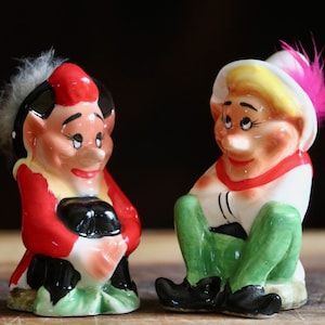 Vintage Pixie Salt and Pepper Shakers in Feather Hats, Retro Spring Kitchenalia, Kitschy Elf Shakers, Gift for Collector, Grannycore Kitsch